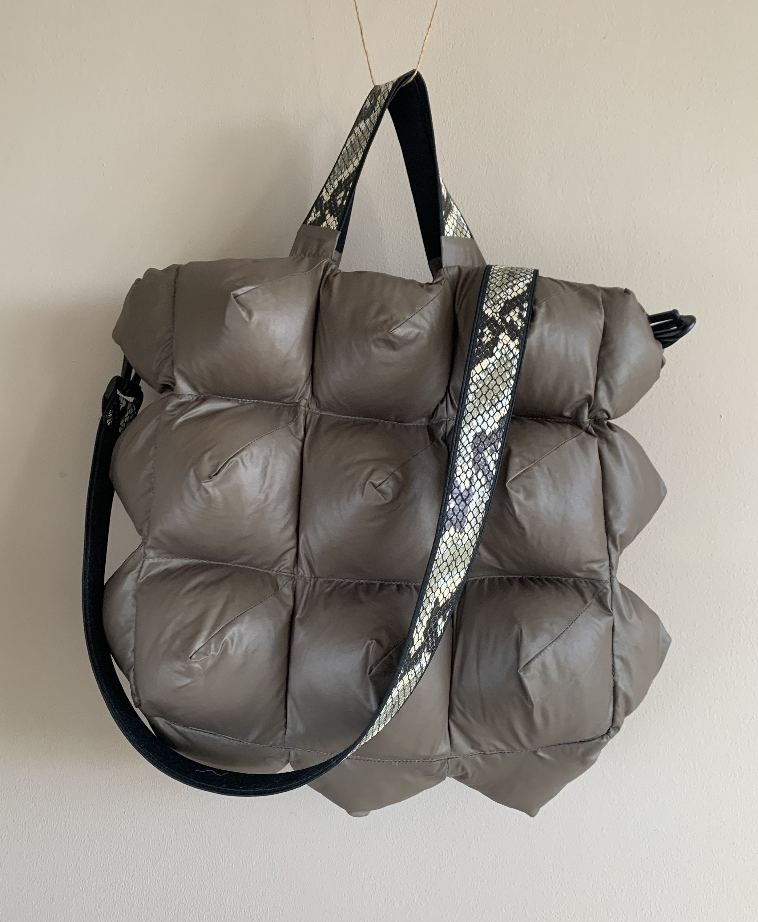 LMKIDS Quilted Puffer Tote Bag For Women – Top Handle Shoulder Bag For Work, Travel, Or Daily Use - View #8