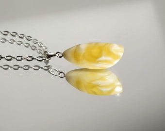 White-yellow amber pendant/ Genuine amber/ Natural amber/ Amber jewelry/