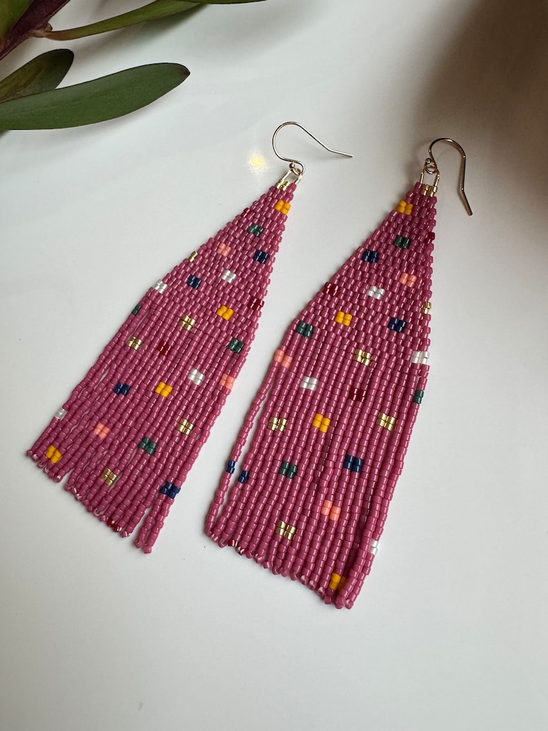 Magenta Confetti Earrings Colorful Dots Beaded Fringe Earrings Seedbeads Jewelry Multi Color Beaded Jewelry Artisan Earrings Birthday gifts 画像 3