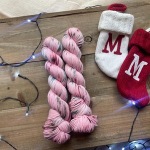 Handgefärbtes Garn | Strickstrumpf | Ganzer Strang | Ungefähr 100g