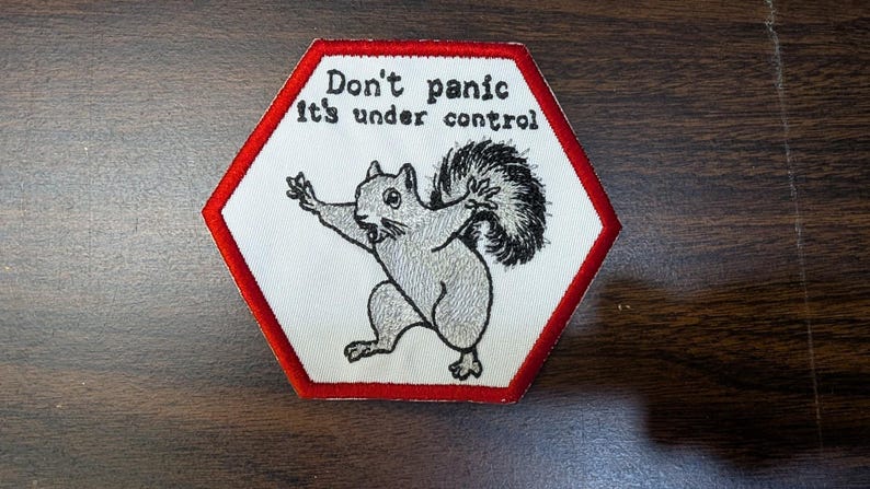 Dont Panic Squirrel Patch bild 1