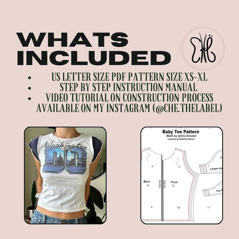 Op de afbeelding: Een digitale download voor een baby-T-shirtpatroon. Het patroon bevat instructies voor maten XS-XL. De afbeelding toont een wit baby-T-shirt met een blauwe en witte grafische print en een aparte afbeelding van de patroondeel.