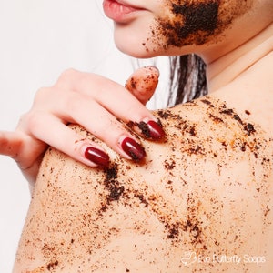 48.30 EUR/1 kg Coffee Body Scrub Körperpeeling mit Kaffee fair trade, Blutorangen Öl, Sheabutter, Kokosnussöl Bild 4