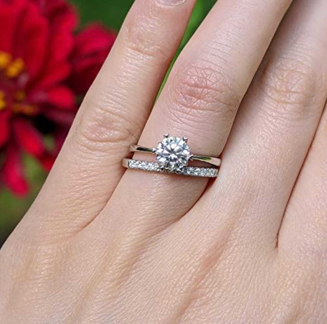 Floral Design Ying Yang Ring Guard and Engagement Ring Bridal Set (2 Rings)