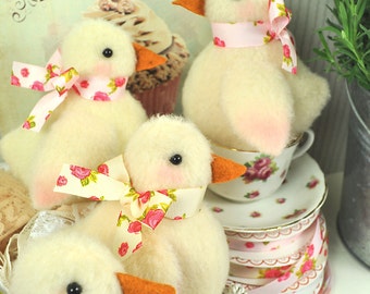 PDF - Shabby Chicks Felt Pattern - Easter Decorations