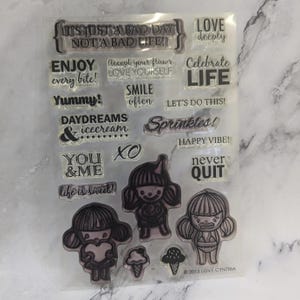Love Cynthia Clear Stamps Vol 3 - Not A Bad Life - Ritirato Fuori Produzione Edizione Limitata Silicone