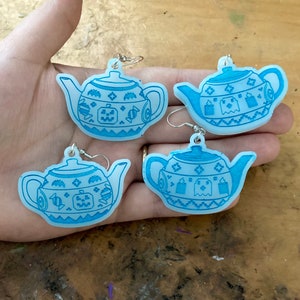 Espeluznantes pendientes de tetera