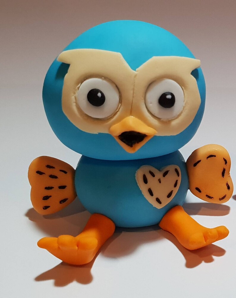 Hoot The Owl Giggle And Hoot edible fondant cake topper ABC4kids image 1