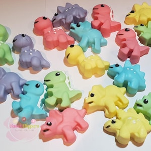 12 Dinosaur cupcake edible fondant sugarpaste toppers cake decorations