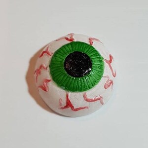 edible Eyeballs Halloween cake toppers fondant cupcake decoration image 2