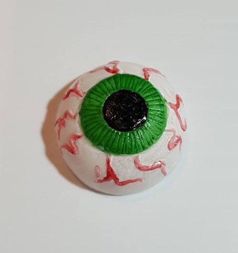 edible Eyeballs Halloween cake toppers fondant cupcake decoration image 2