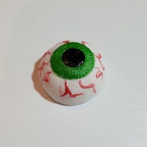 edible Eyeballs Halloween cake toppers fondant cupcake decoration image 3