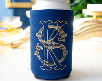 Interlocking Monogram Can Huggers, Wedding Duogram Seltzer Can Coolies, Party Favors, Foldable Navy Beer Can Coolers, Engagement Party