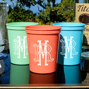 Monogrammed Plastic Stadium Party Cups, Custom Cups, Personalized Favors, Wedding Favor Cups, Personalized Wedding Cups, Custom Party Cups