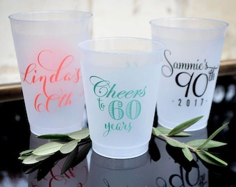Vasos para fiestas de cumpleaños importantes, vasos personalizados, 50.º cumpleaños, vasos de plástico esmerilado, recuerdos para fiestas de 30.º cumpleaños, decoración para fiestas de 60.º cumpleaños