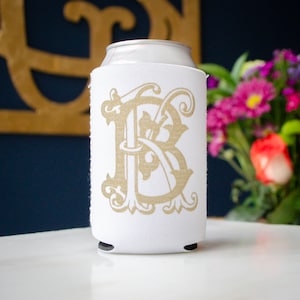 Gold and White Wedding Monogram Can Coolers, Wedding Reception Favors, Elegant Wedding Favors, Custom Beer Can Huggers, Drink Insulators