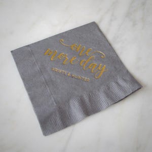Personalized Wedding Monogram Napkins, Custom Napkins, Gold Foil Printed Napkins, Silver Foil Printed Napkins, Cocktail Napkins Bild 4