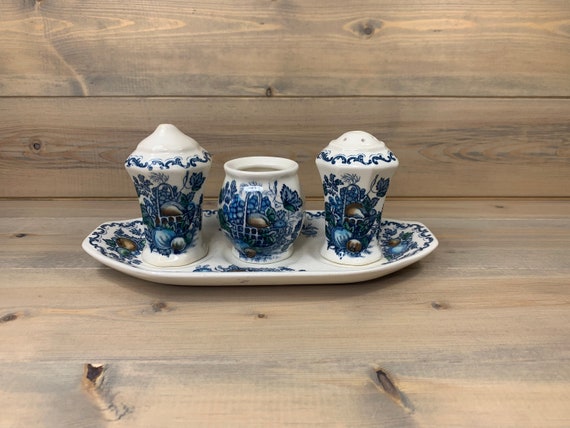 Mason Fruit Basket Shaker set with tray r (TRE) Mason Fruit Basket Shaker set with tray r (TRE)