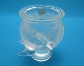 Vintage Signed Lalique quot Rosine quot Oval Vase With Two Doves In Relief On Front Of Vase Excellent Condition