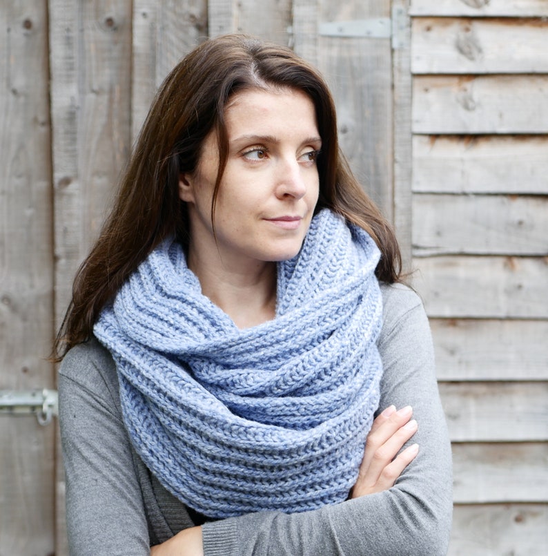 Women's Knit Wool Snood Handmade Chunky Infinity Scarf Etsy