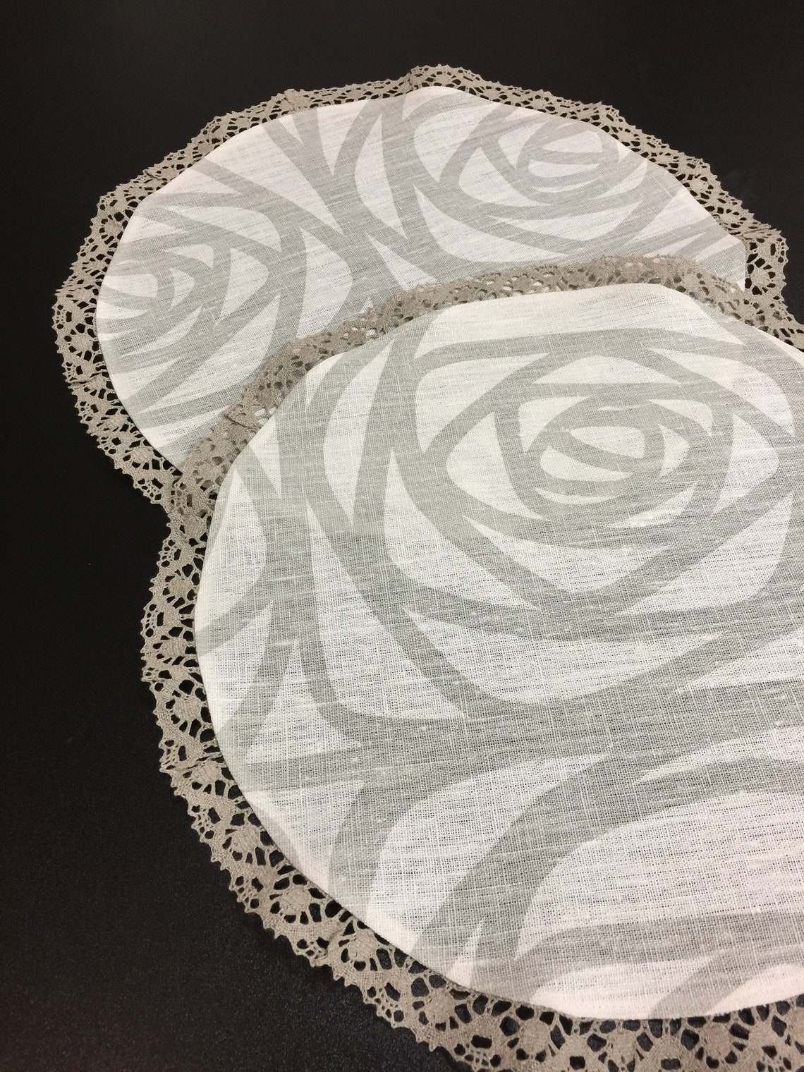 Round Linen Placemats White Grey Table Mats Lace Linen Doily Etsy