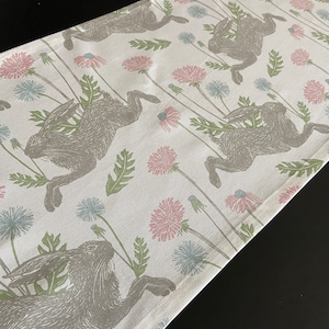 Camino de mesa de algodón Ropa de mesa de Pascua Conejo Dientes de león