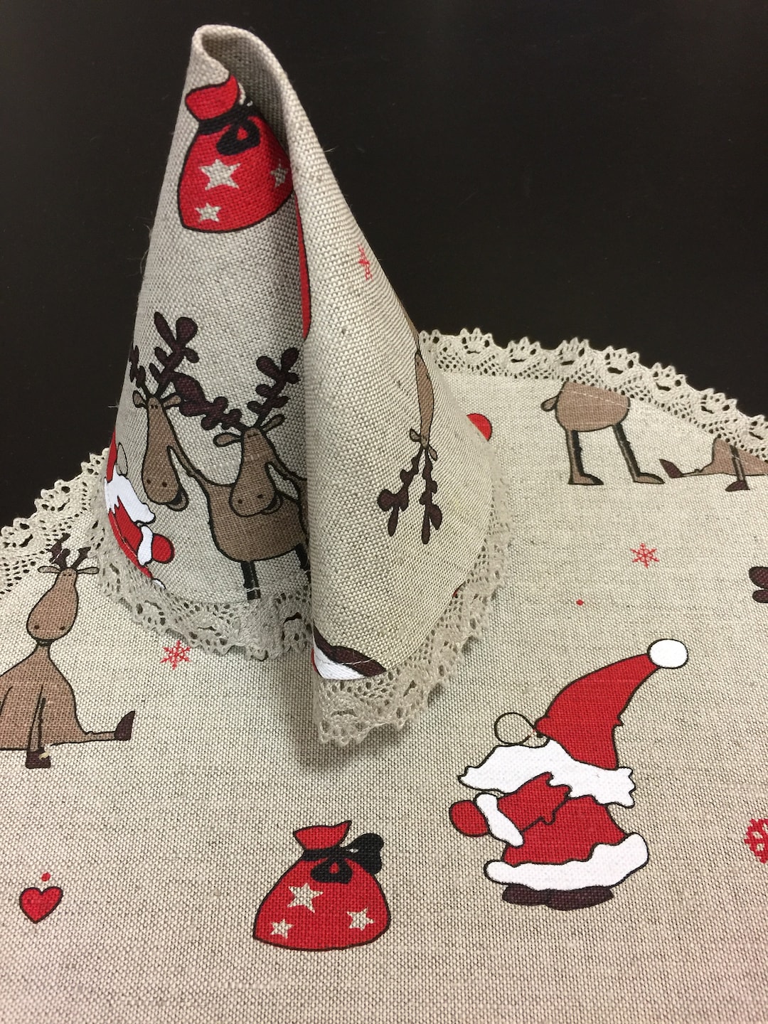 Round Christmas Placemats Set 2 Linen Christmas Doily Table Mats Lace