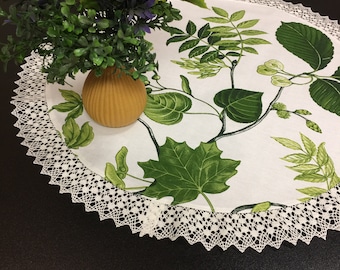 Green Leaves Round Tablecloth with Linen Lace (27, 38, 15in)