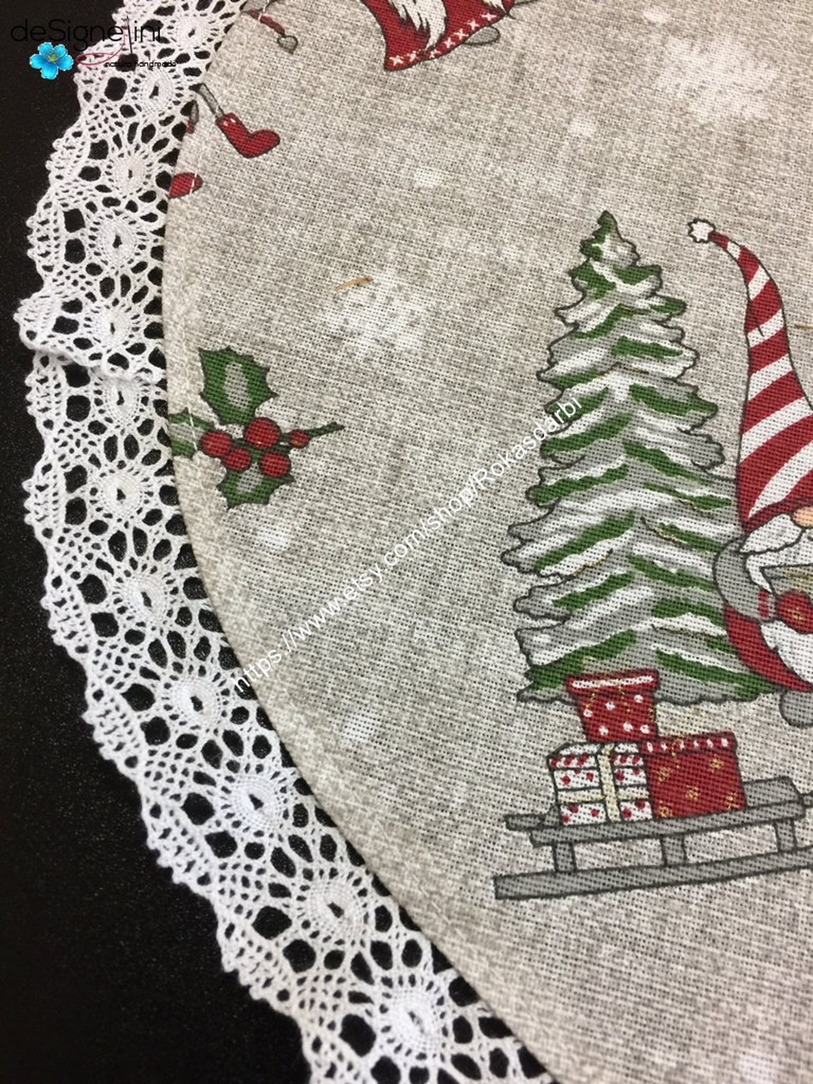 Round Christmas Fabric Placemats Set 4 Grey Round Doily Table Etsy