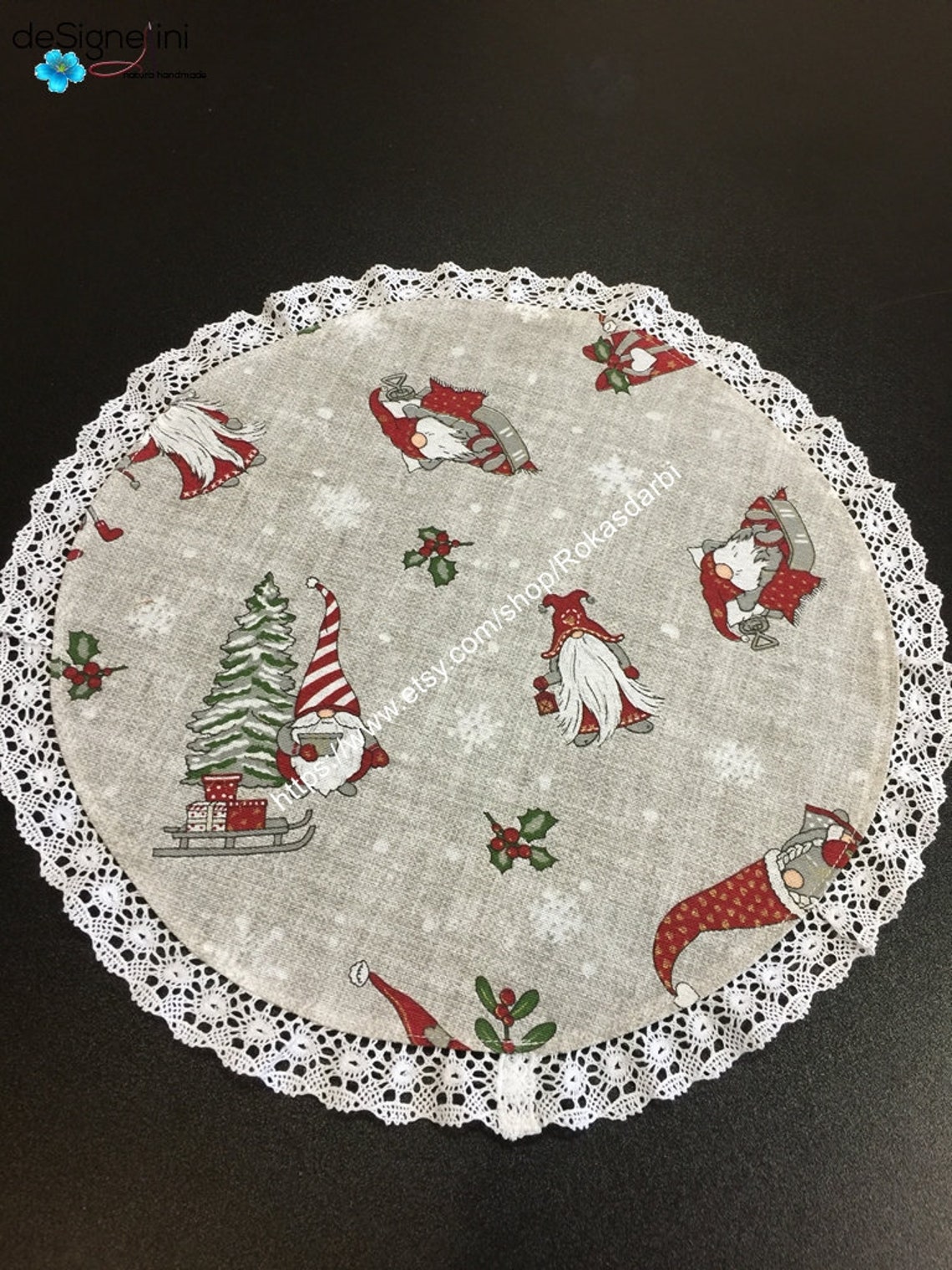Round Christmas Fabric Placemats Set 4 Grey Round Doily Table Etsy