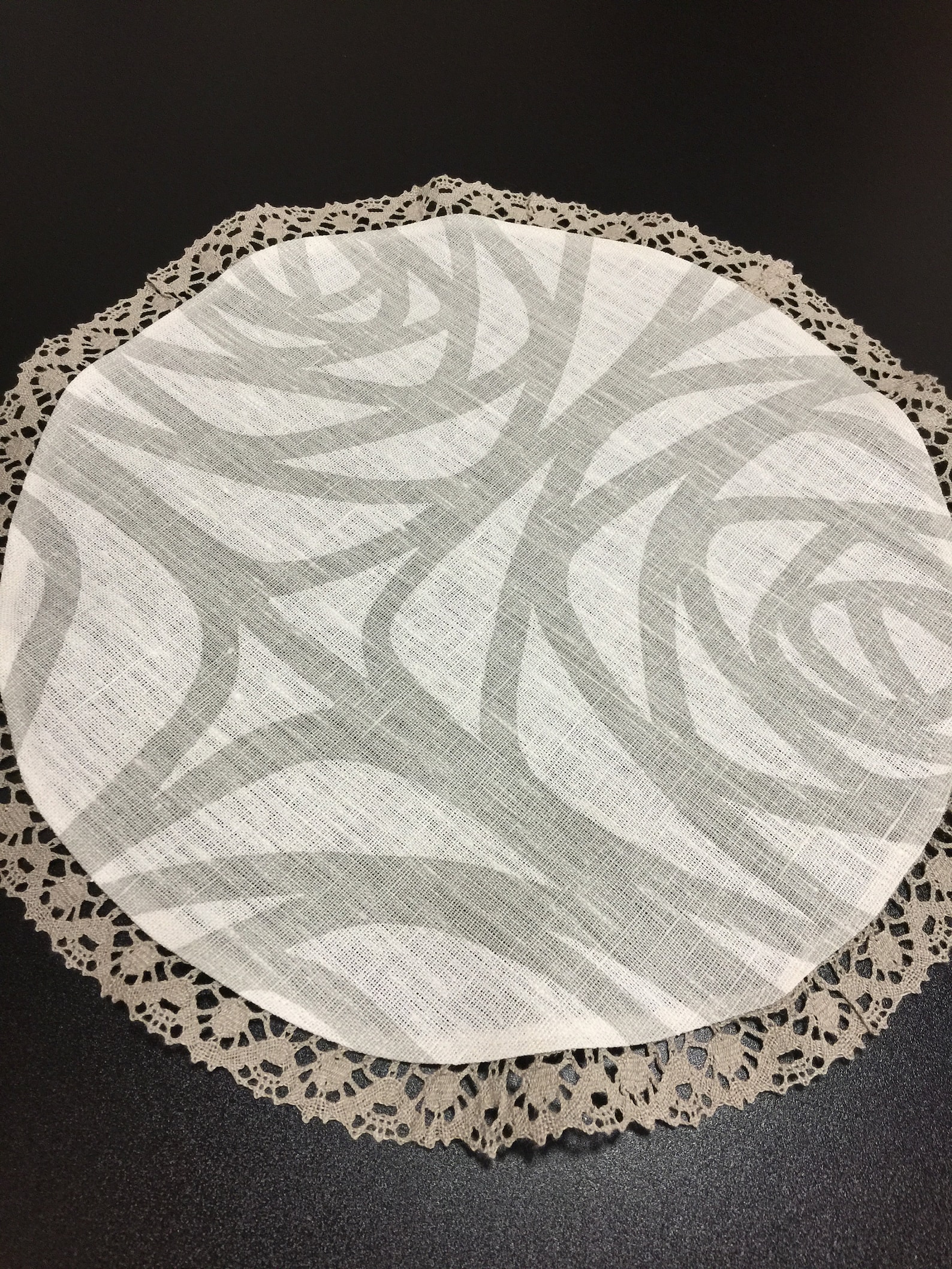 Round Linen Placemats White Grey Table Mats Lace Linen Doily Etsy