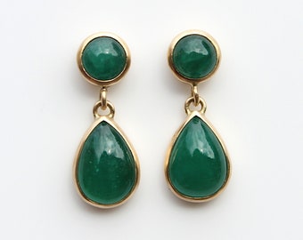 18k yellow gold earrings with emerald cabochons