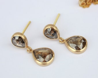 Stud earrings 750 yellow gold with diamond roses