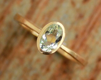 18k ring with beryl