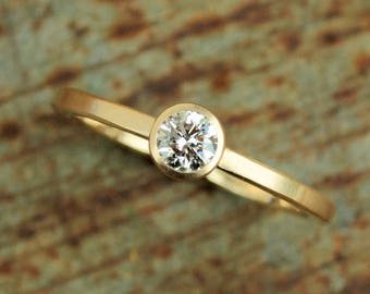 750 gold ring with diamond