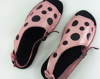 sandalias de mujer, sandalias Ooak, sandalias coloridas, zapatos de diseñador, sandalias hechas a mano, sandalias de cuero, zapatos artesanales, zapatos únicos