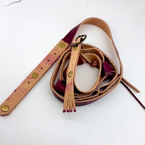 Ledergürtel für Frauen, Fuchsia Leder, handgepuffert gefräst Gemüse Kalb LederGürtel, Ledergürtel, Designer Ledergürtel, Geschenk unter 30