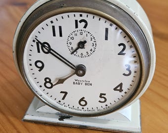 Baby Ben Wecker von Westclox 61N funktioniert gut antikweißes Finish meist Messingkonstruktion 1930er-40er Jahre