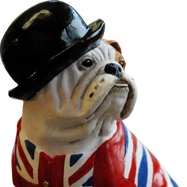 Cadeau figurine statue bouledogue britannique avec gilet Union Jack et chapeau melon. Fait main par Barry Snelson de Peakdalesculptures Angleterre