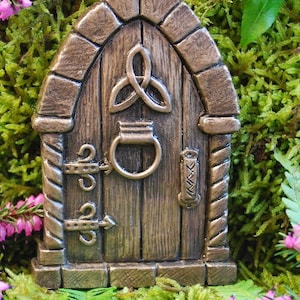 Celtic Fairy door Bronze finish - In/Outdoor Ornament Perfect for gardens and playrooms