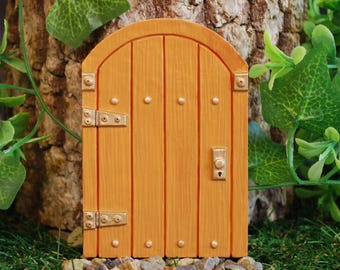 Verzauberte Feentür - verschiedene Farben erhältlich - handbemalte Harztür - In / Outdoor-Dekoration - 3,5 Zoll hoch - Made in England