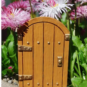 Hand Painted Fairy Door: Tan Resin Sculpture (3.5 Inch)
