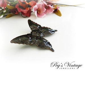 Beautiful Vintage Butterfly Brooch Pin / Artisan Crafted Brass Metal Resin Butterfly Brooch/Pin image 2