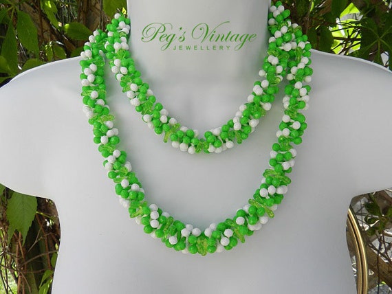 Vintage Neon Green And White Cluster Bead Necklac… - image 1