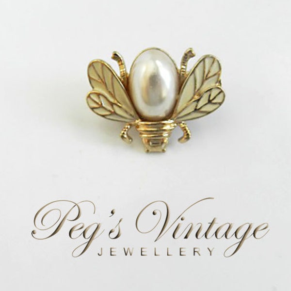 Unique 1950's Vintage  Gold tone Bumble Bee, Bug Insect Pearl Brooch/Pin/Hair Clip