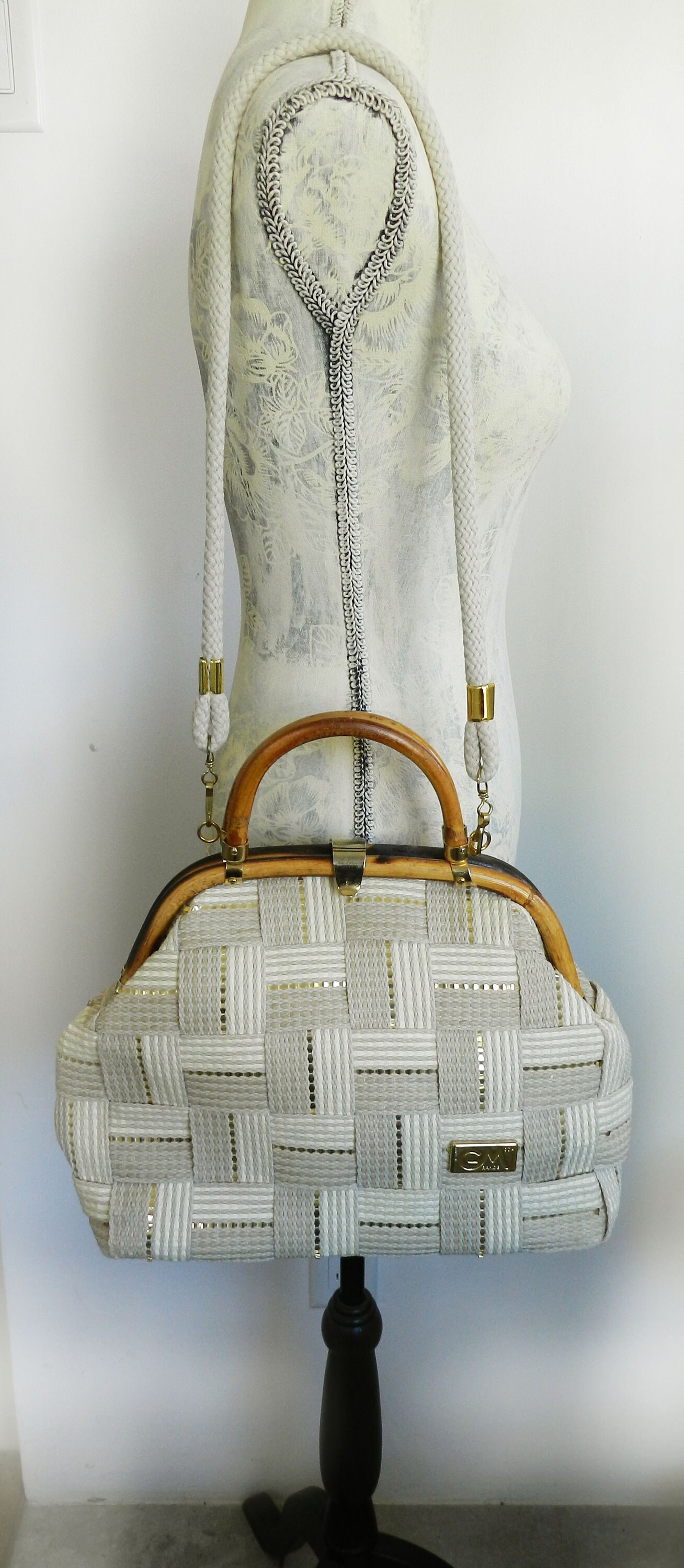 Vintage Italian GM Rande ODA Woven Handbag Wooden Handles 