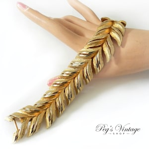 Vintage Coro Pegasus Gold Leaf Bracelet