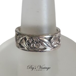 Vintage 925 Silver Flower Ring Band Size 7