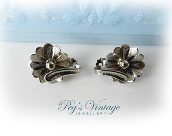 Vintage, Retro Silver Toned Flower Clip On Earrings, Floral Jewelry