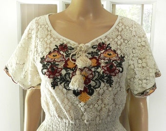 90’s Crochet Floral Embroidery Top, Crochet Top Size S, Boho Hippie Vintage Clothing